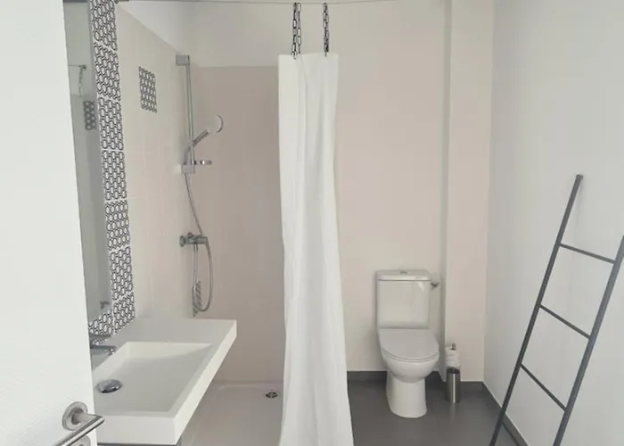 Zanzimare Casa דירה *